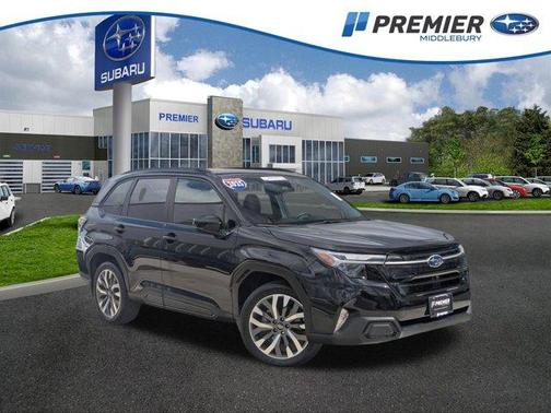 Crystal Black Silica 2025 Subaru Forester Touring