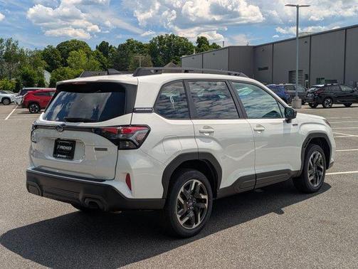Crystal White Pearl 2026 Subaru Forester Premium