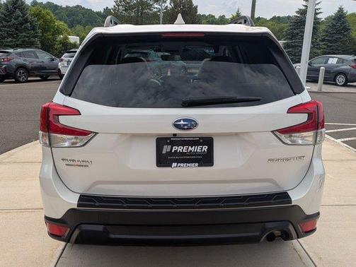 Crystal White Pearl 2023 Subaru Forester Premium
