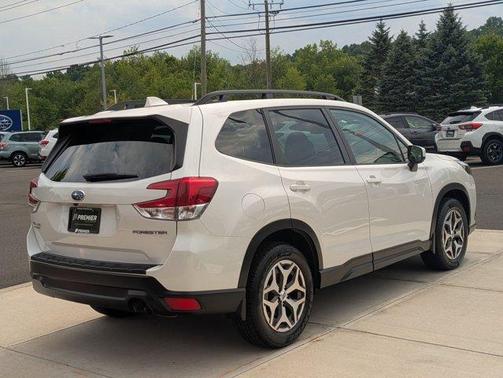 Crystal White Pearl 2023 Subaru Forester Premium