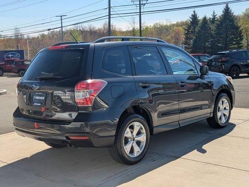 Dark Gray Metallic 2015 Subaru Forester 2.5i Premium