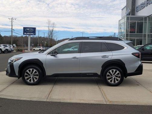 Ice Silver Metallic 2023 Subaru Outback Premium