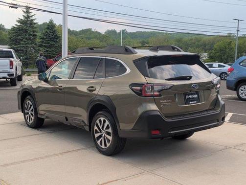 Autumn Green Metallic 2025 Subaru Outback Premium