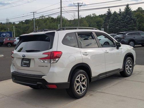 Crystal White Pearl 2024 Subaru Forester Premium