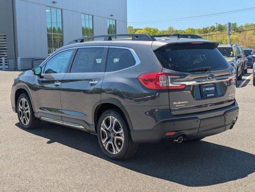 Magnetite Gray Metallic 2026 Subaru Ascent Touring