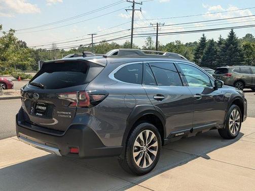 2025 Subaru Outback Touring XT
