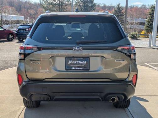 Autumn Green Metallic 2025 Subaru Forester Touring
