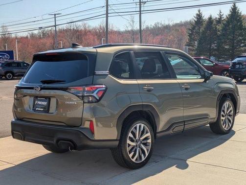 Autumn Green Metallic 2025 Subaru Forester Touring
