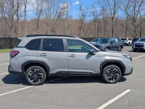 Magnetite Gray Metallic 2026 Subaru Forester Premium