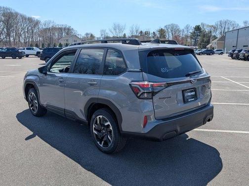 Magnetite Gray Metallic 2026 Subaru Forester Premium