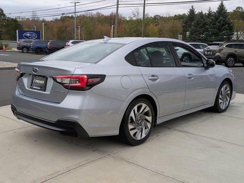 2024 Subaru Legacy 