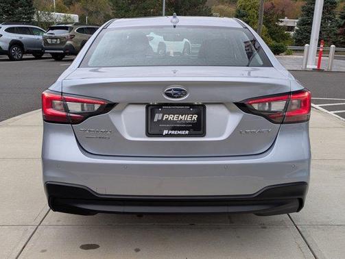 2024 Subaru Legacy 