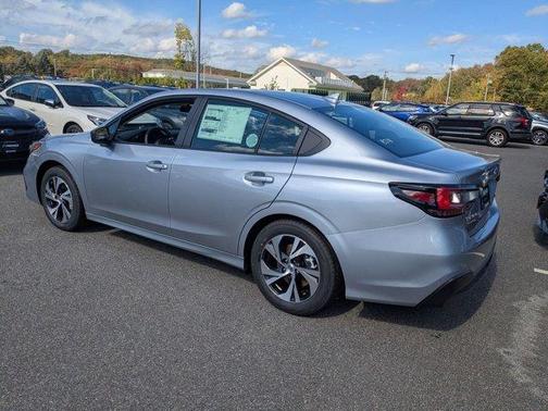 2025 Subaru Legacy 
