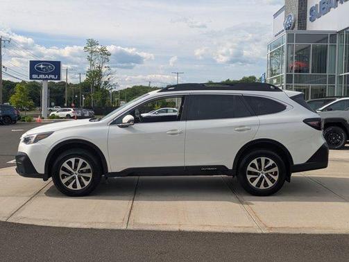 Crystal White Pearl 2022 Subaru Outback Premium