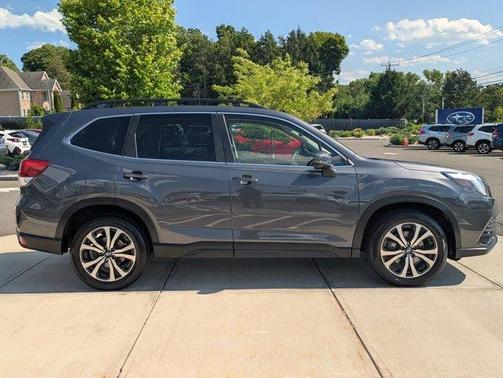 Magnetite Gray Metallic 2023 Subaru Forester Limited