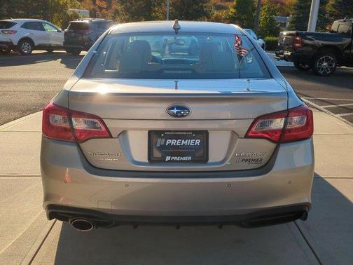 Tungsten Metallic 2019 Subaru Legacy