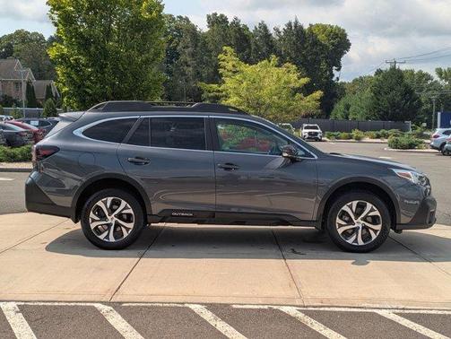 Magnetite Gray Metallic 2021 Subaru Outback Limited XT