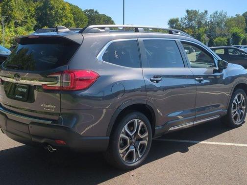 Magnetite Gray Metallic 2026 Subaru Ascent Limited