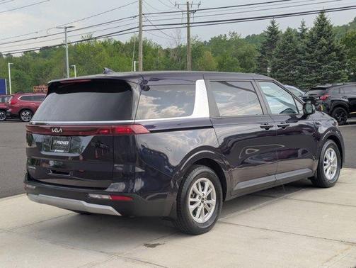Deep Chroma Blue 2024 Kia Carnival LX