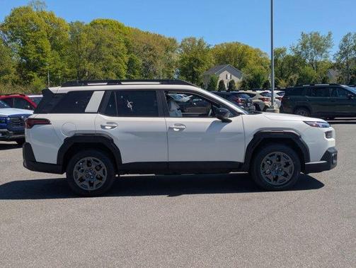 Crystal White Pearl 2026 Subaru Outback Premium
