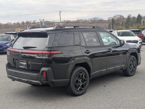 Crystal Black Silica 2026 Subaru Outback Limited