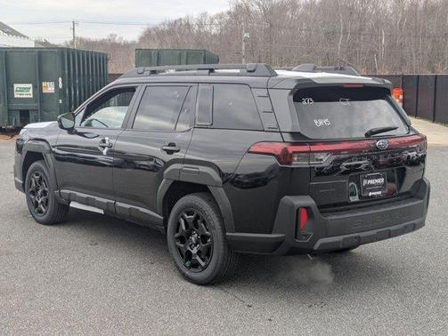 Crystal Black Silica 2026 Subaru Outback Limited