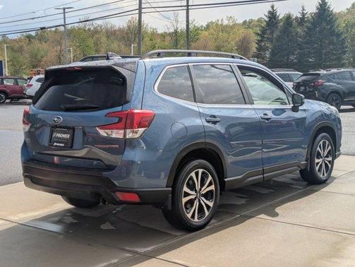 Horizon Blue Pearl 2024 Subaru Forester Limited