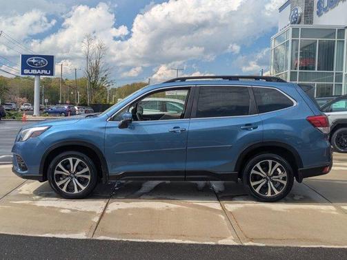 Horizon Blue Pearl 2024 Subaru Forester Limited