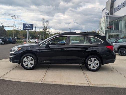 Crystal Black Silica 2016 Subaru Outback 2.5i