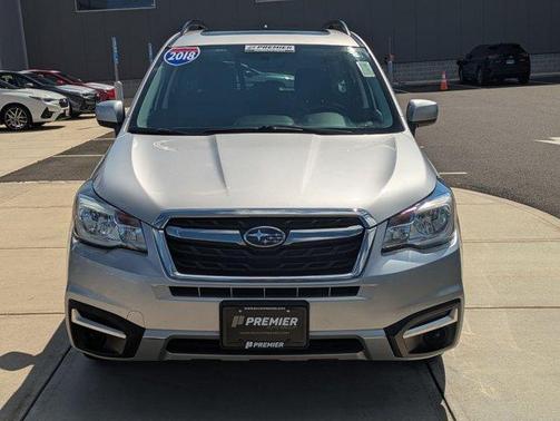 Ice Silver Metallic 2018 Subaru Forester 2.5i Premium