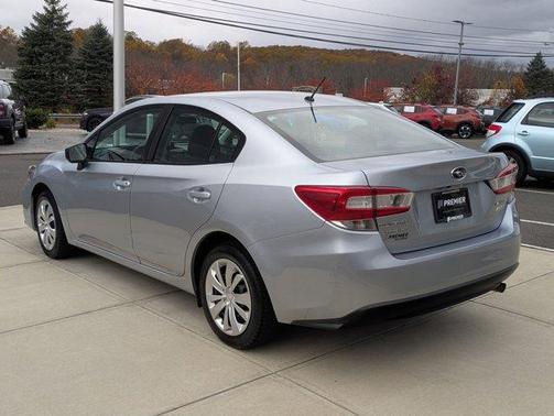 2017 Subaru Impreza 2.0i