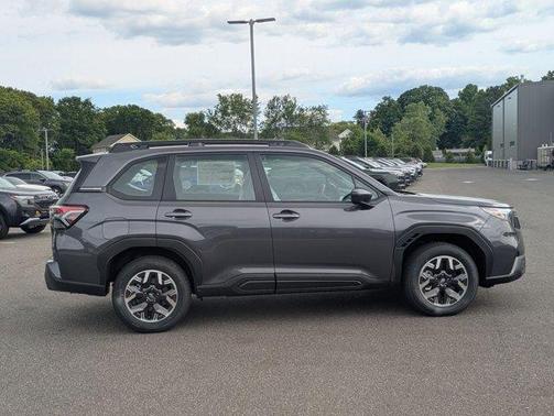 Magnetite Gray Metallic 2026 Subaru Forester