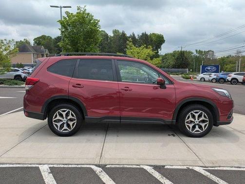 2022 Subaru Forester Premium