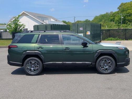 Deep Emerald Green 2026 Subaru Outback Premium