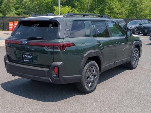 Deep Emerald Green 2026 Subaru Outback Premium