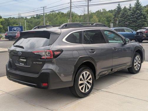 Magnetite Gray Metallic 2025 Subaru Outback Premium