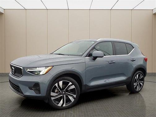 2023 Volvo XC40 Plus