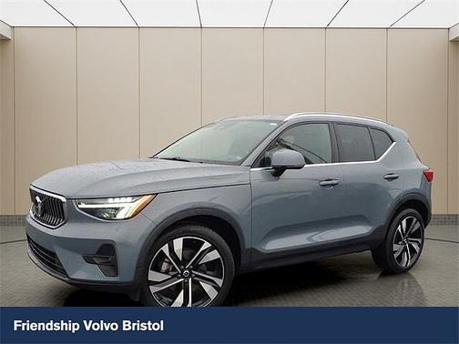2023 Volvo XC40 Plus