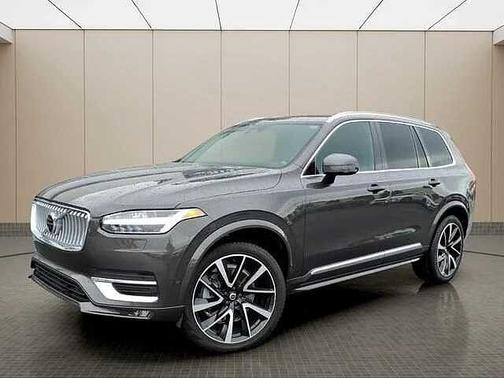 Platinum Grey 2023 Volvo XC90 Plus