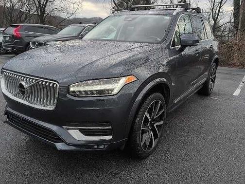 2023 Volvo XC90 Plus