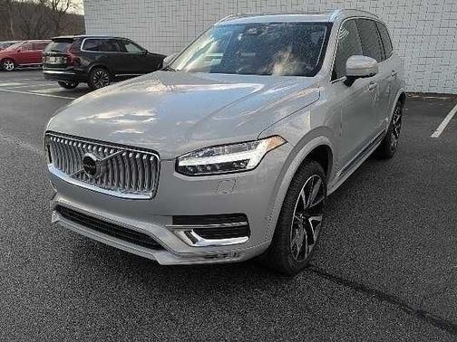 2025 Volvo XC90 Plus