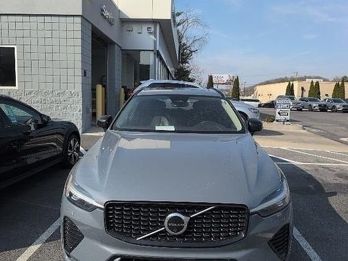 2023 Volvo XC60 Plus