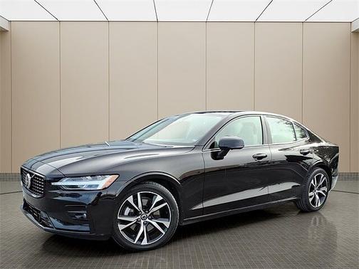 2024 Volvo S60 Plus