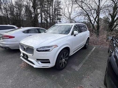 2025 Volvo XC90 Plus