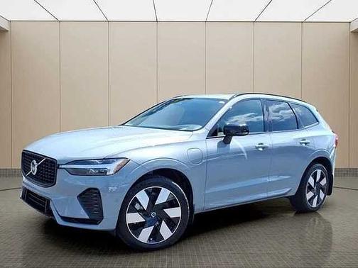 Vapour Grey 2024 Volvo XC60