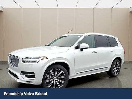 Crystal White 2022 Volvo XC90