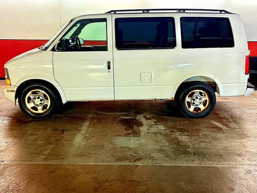 2005 Chevrolet Astro Base