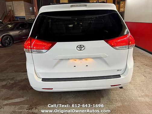 2014 Toyota Sienna XLE