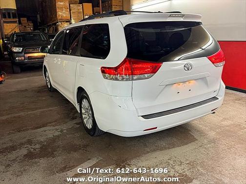 2014 Toyota Sienna XLE
