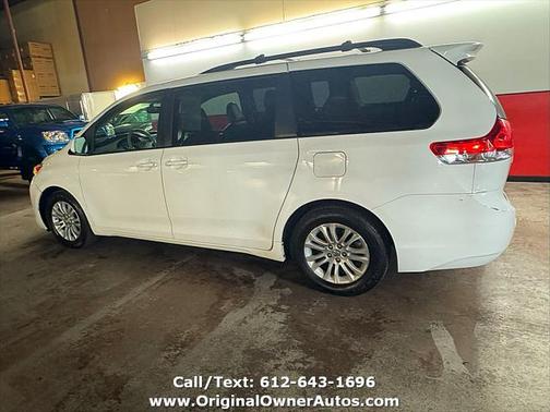 2014 Toyota Sienna XLE